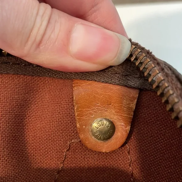 Vintage Louis Vuitton Speedy 30 - Picture 7 of 13
